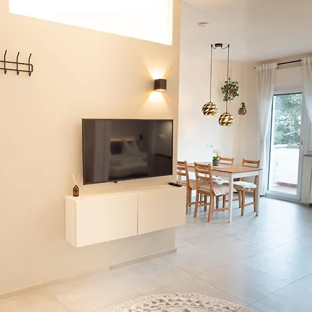 M-m Apartment